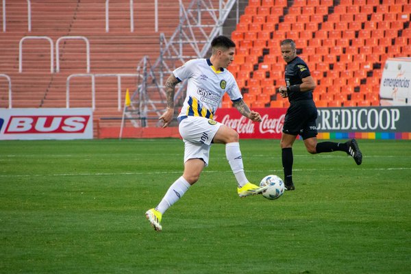 How can partnerships with mainstream sports benefit alternative sports in the UK?